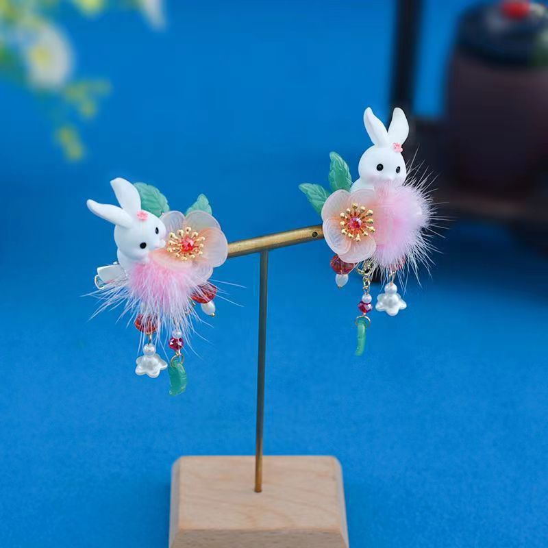 Cute rabbit clip children's ancient style hanfu headdress Jade Rabbit tassel Chinese style plush accessories ancient costume hair accessories