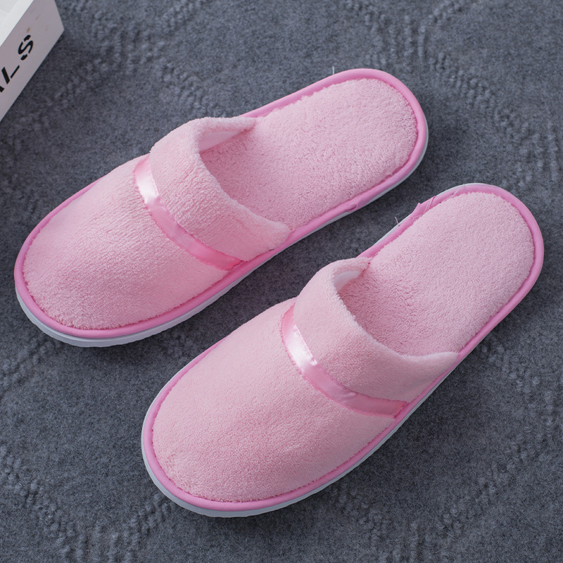 Picture of Disposable Slippers Hospitality Home Indoor Homestay Hotel Guesthouse Club Men's and Women's Coral Fleece Thickened Travel