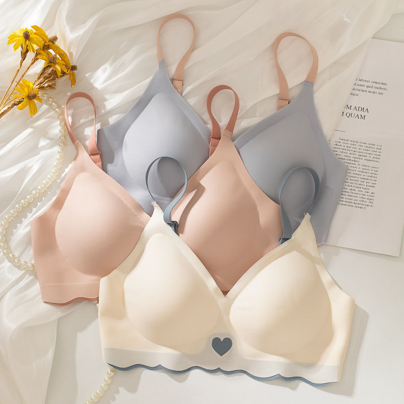 Underwear Girl's Thin Seamless Steel Ring-free Small Chest Gathering Accessory Breasts Big Chest Shown Small Beautiful Back Student Latex Bra