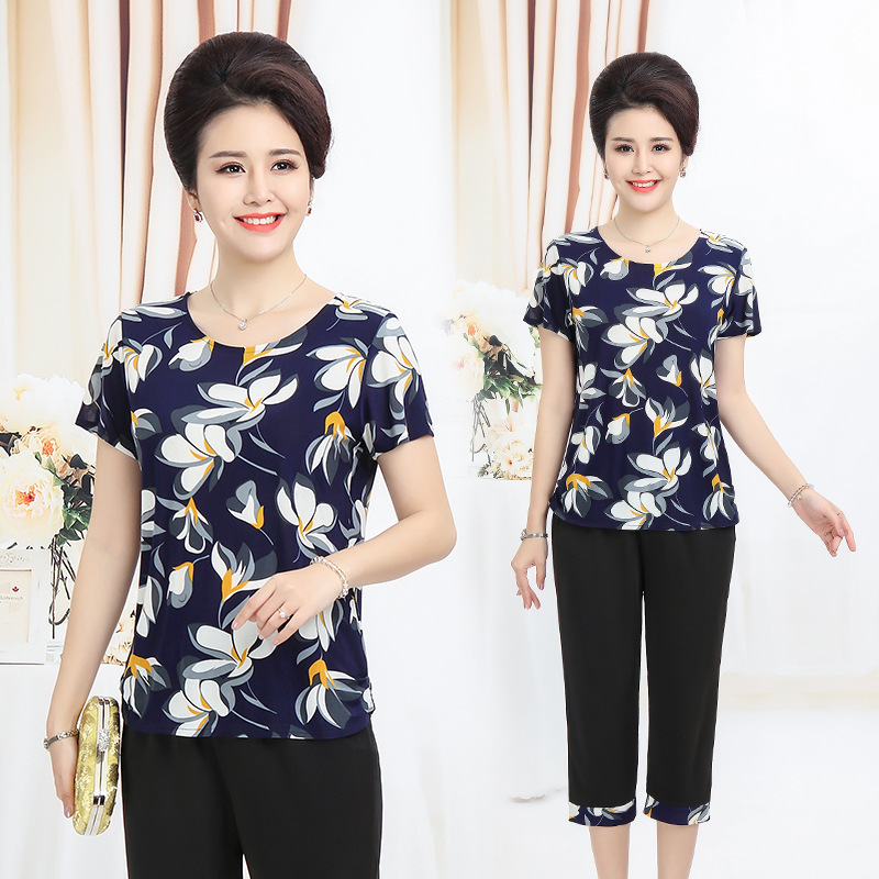 Picture of Loose plus size middle-aged and elderly women's suit top pants Ice Silk Cotton new summer mom two-piece short sleeve 7 pants manufacturer