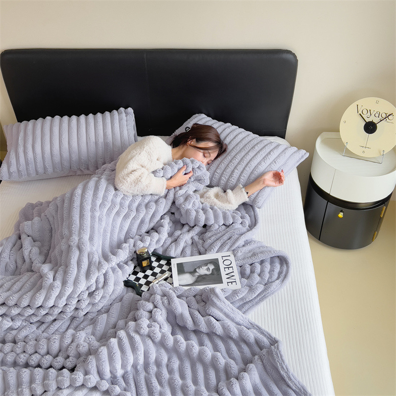 Picture of Class A Rabbit Plush Blanket Falai Blanket Nap Blanket Coral Fleece Blanket Winter Thickened Fleece Blanket Air-conditioning Blanket