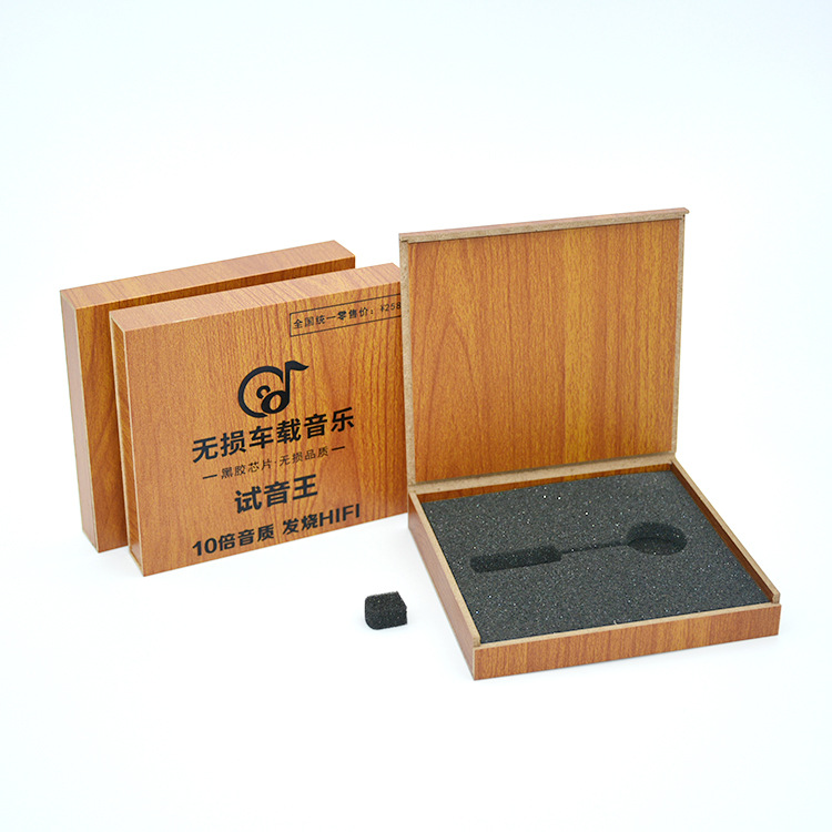 Picture of Wood Grain Packaging for Testing Lossless Car Music USB Flash Drives, Wooden Box for USB Memory Cards