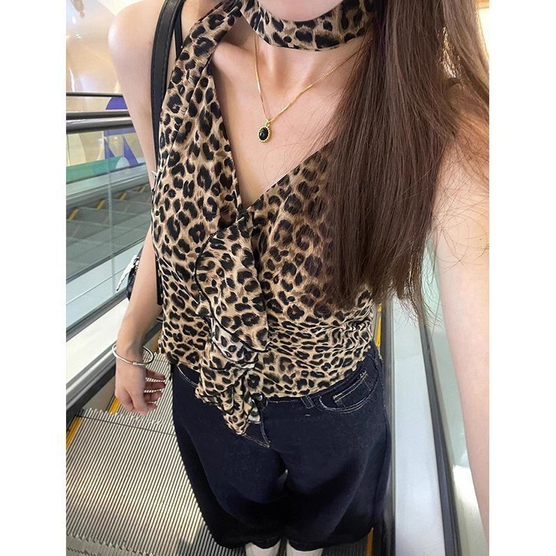 Pure desire sexy leopard print halterneck camisole women's summer new American light luxury hot girl design short top