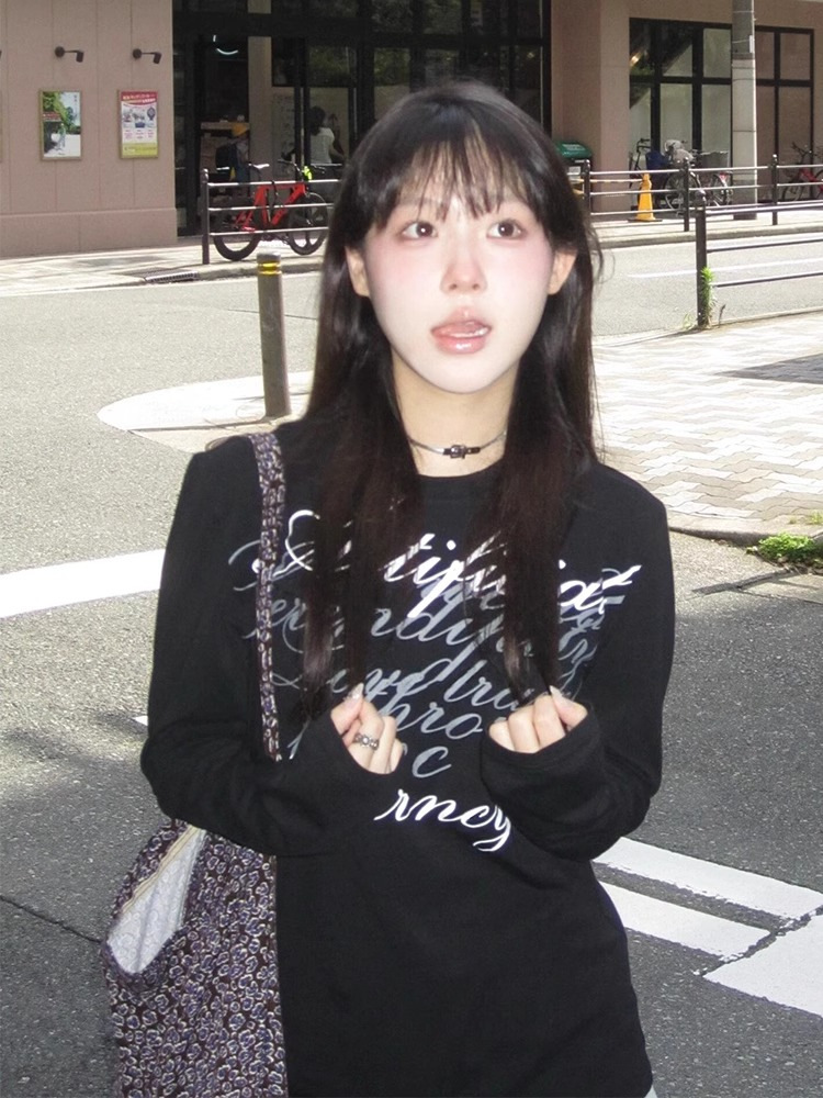 Picture of Spring and Autumn New Shoulder Crewneck Long-sleeved T-shirt Letter Printed Slim-fit Slimming Spice Girl Bottoming Top