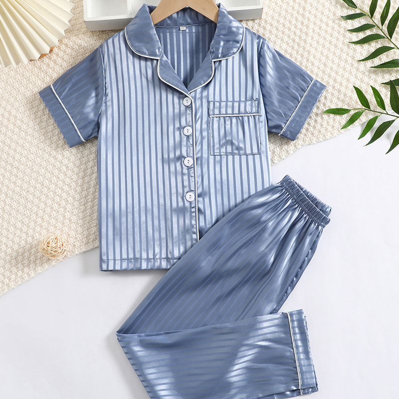 Picture of Spring and Summer Children's Silk-like Pajamas Short-sleeved Pants Suit Middle and Large Children's Home Clothes Boys' Cardigan Solid Color Home Clothes