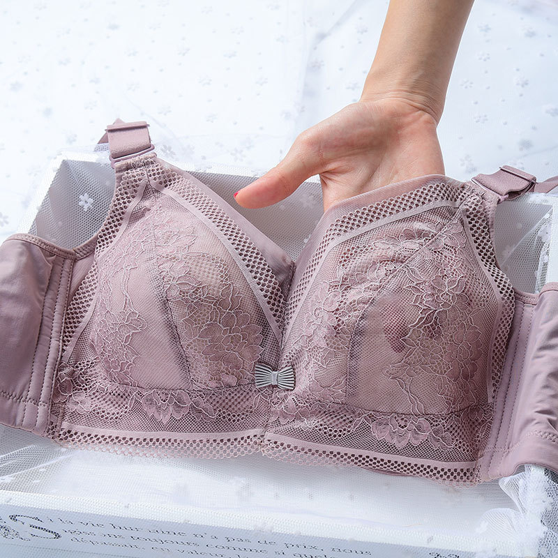 Picture of plus size Women's Non-rimless Underwear Bra Large Cup chubby girl Ultra-thin Adjustable Breast Tinkling Auxilum Large and Small Chest