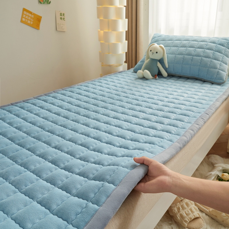 Picture of Milk Velvet Mattress Home Foldableing Soft Cushion Student Bedding Three-Piece Set Printed Dormitory Mat Special Single Mattress