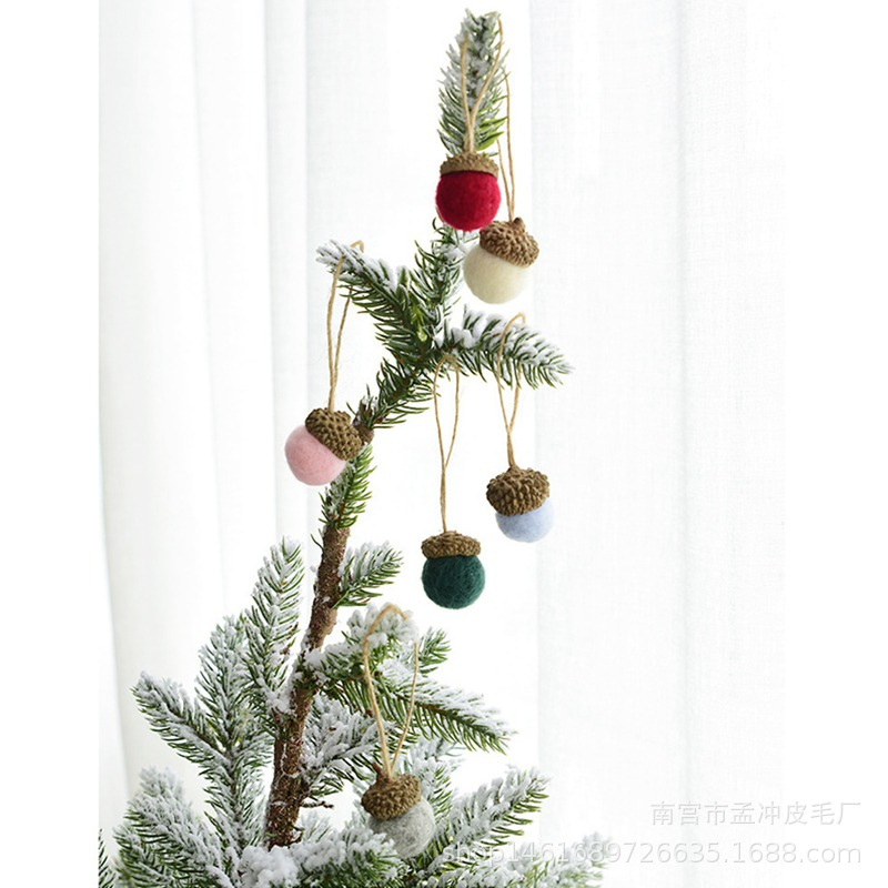 Picture of Cross-border wool felt Acorn ball Christmas ornaments handmade diy material scene layout Christmas tree pendant