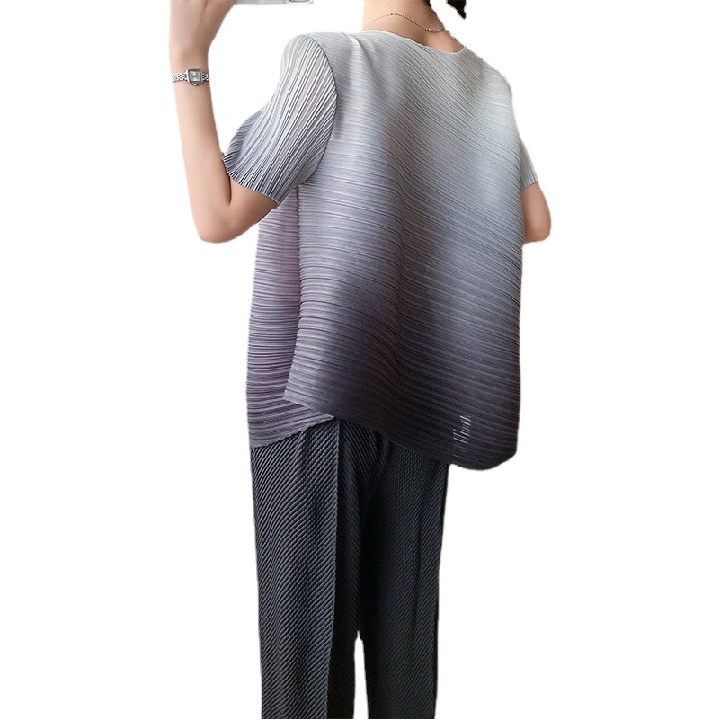 Miyake Casual All-match Irregular Top Women's 2023 Summer New Loose Pleated Round Neck Gradient T-Shirt
