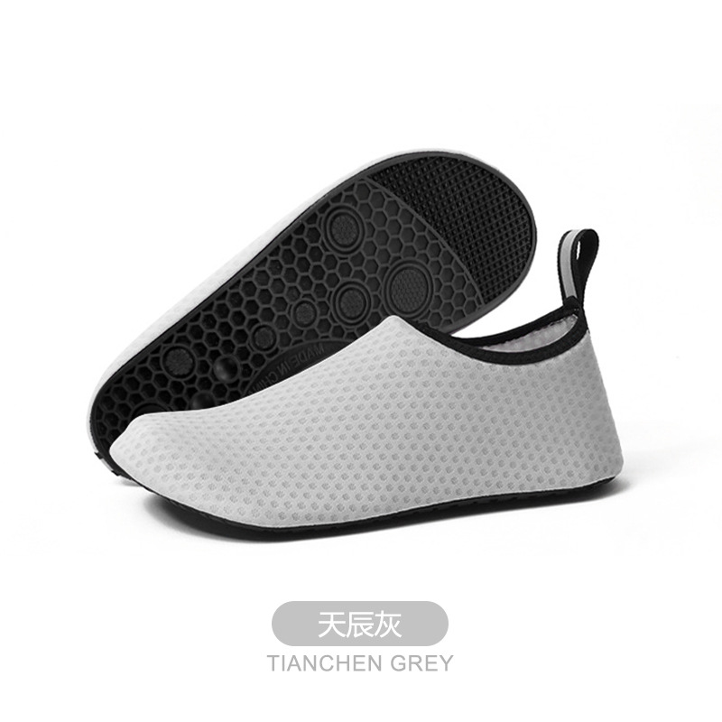 Picture of Adult Beach Snorkeling Shoes Diving Shoes for Women Couple Wading Swimming Shoes Red Tracing Creek Foot Soft-soled Skin-sticking Shoes for Men