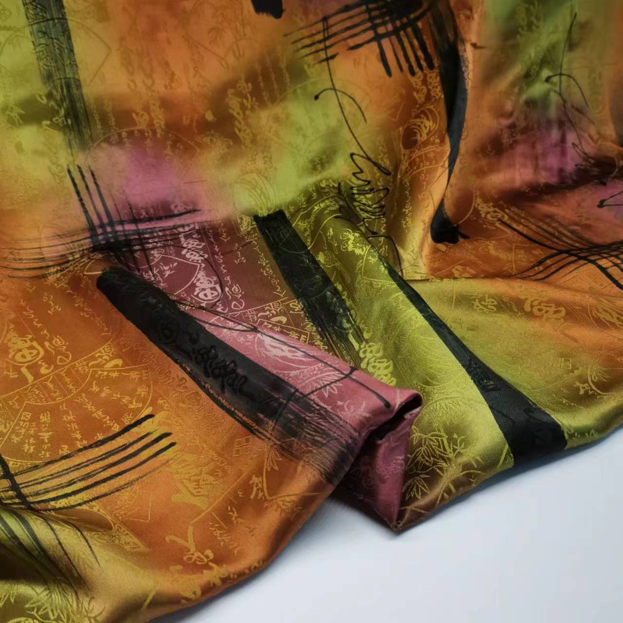 Tang Style Gradient Jacquard Satin Silk Interwoven Fabric 21mm Tang Suit Fabric