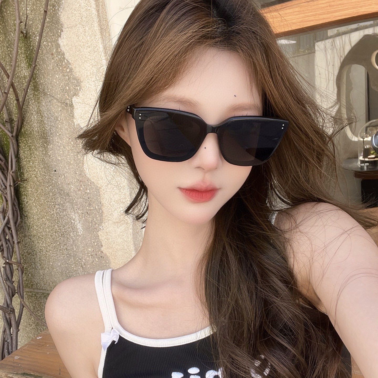 Picture of 2024 Explosions GM Plate Sunglasses Women's Slim Little Red Riding Book Star Same Style Dada Sunglasses Korean Style Void Fashion
