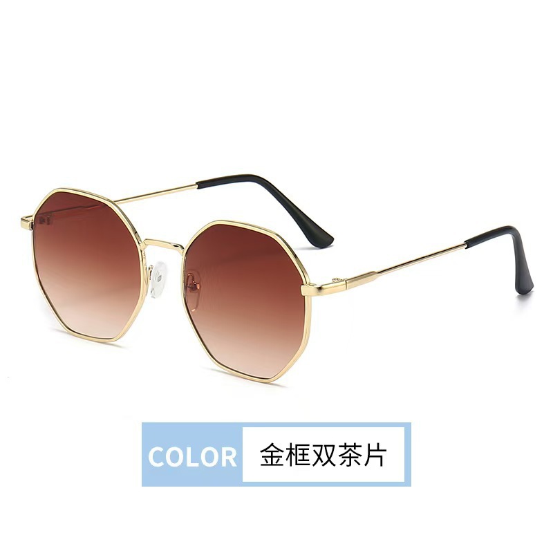 Picture of Cross-Border New Fashion Retro Full-Frame Metal Trendy Sunglasses for Men and Women Traveling Street Photography Sunglasses Wholesale