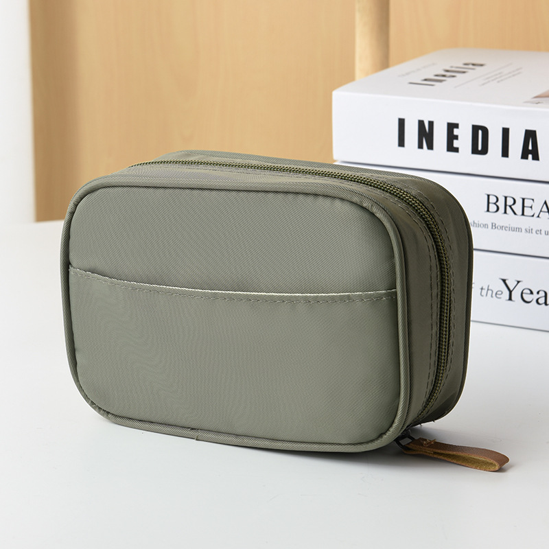 Picture of Solid Color Simple Cosmetic Bag Small High-value Portable Multi-functional Wash Bag Layered Dirt-resistant Large Capacity Storage Bag