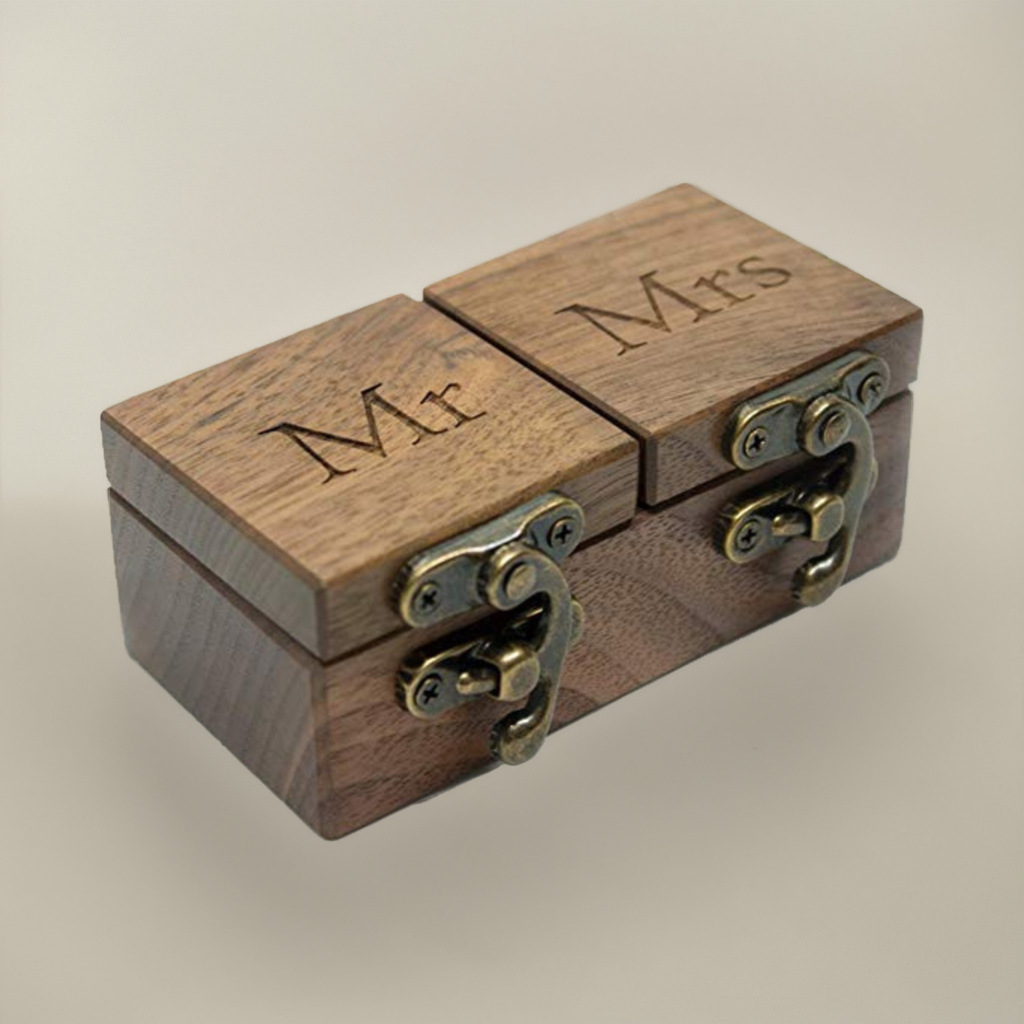 Wooden jewelry box wooden ring jewelry box Jewelry necklace storage box Chinese European retro seal box set