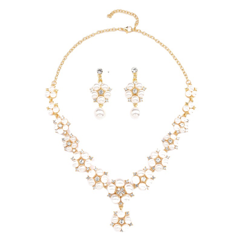 Factory wholesale European and American pearl necklace earrings two-piece bride retro high design 2022 new foreign trade