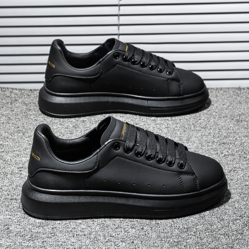McQueen White Shoes Women's 2024 Spring New Thick Sole Increased Explosions All-match Student Soft Sole Lightweight Sports Sneakers