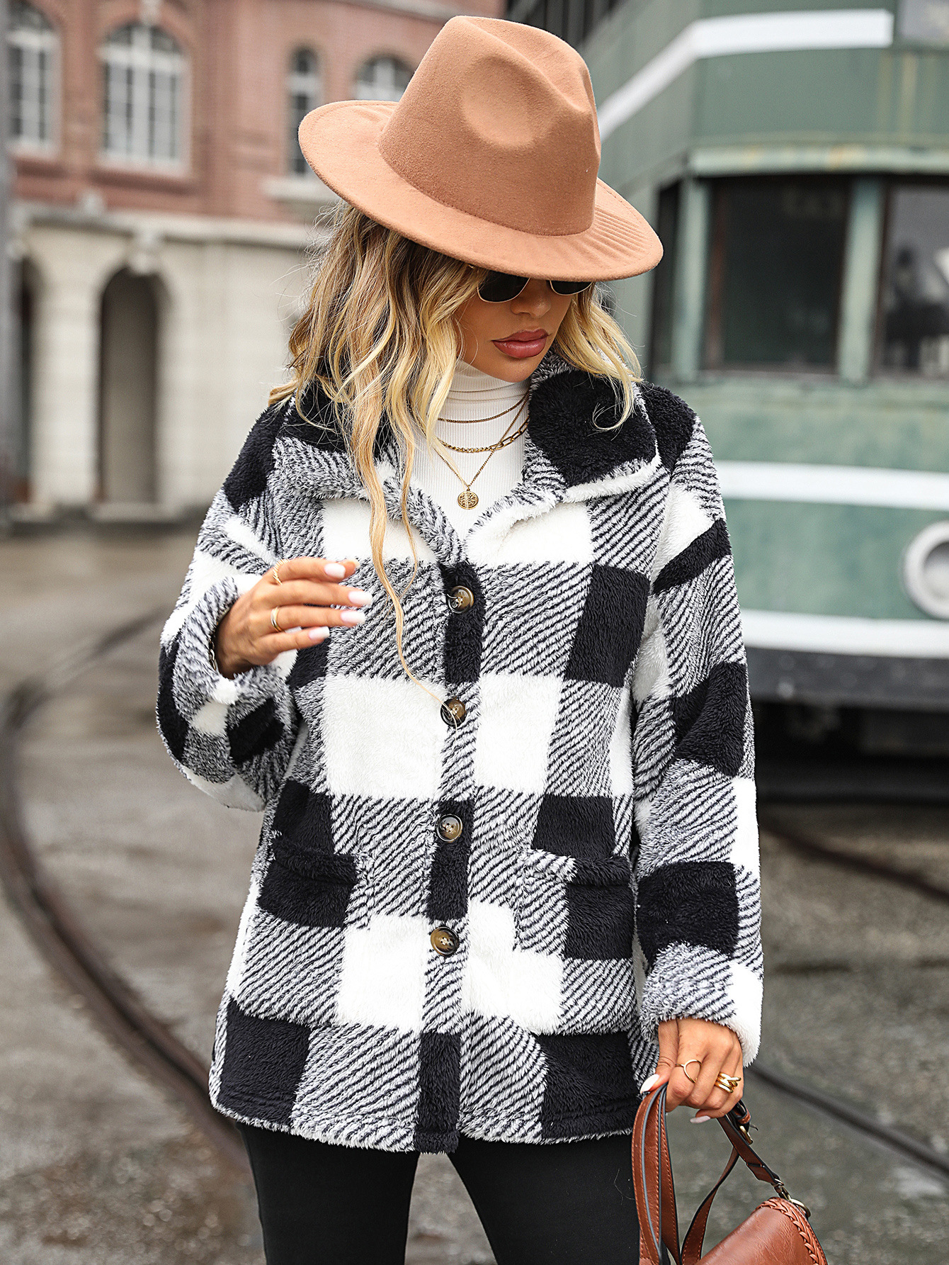 Picture of Flash velvet European and American fashion autumn and winter women's lapel long sleeve long plaid single breasted double-sided velvet casual coat