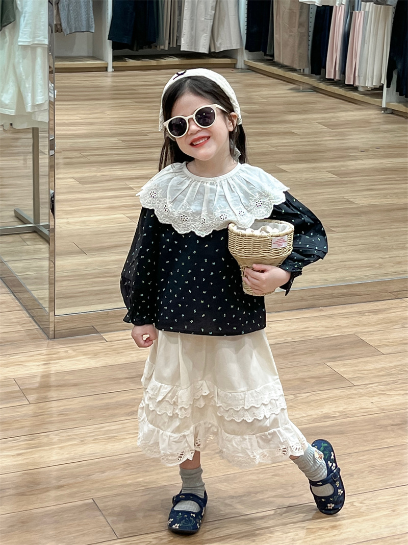 Picture of Girls Korean Style Shirt 2024 Autumn Lace Collar Black Bottom Floral Doll Collar Shirt Lace Skirt