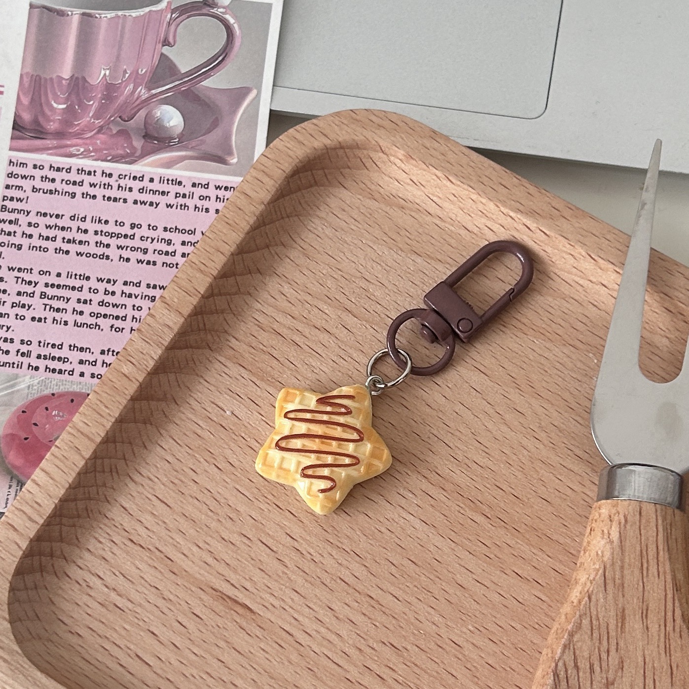 Picture of Cafe I11 Syrup Star Biscuit Keychain Cute Cartoon Simulation Food Play Bag Pendant Couple's Best Friend Gift