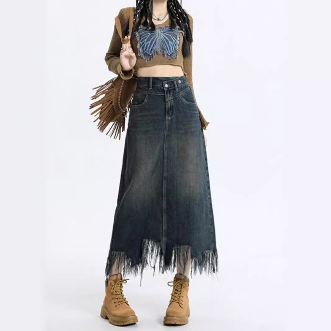 Vintage High Waist Tassel Denim Skirt Women's Spring and Autumn 2024 New Loose Slimming Split Hip Midi Skirt