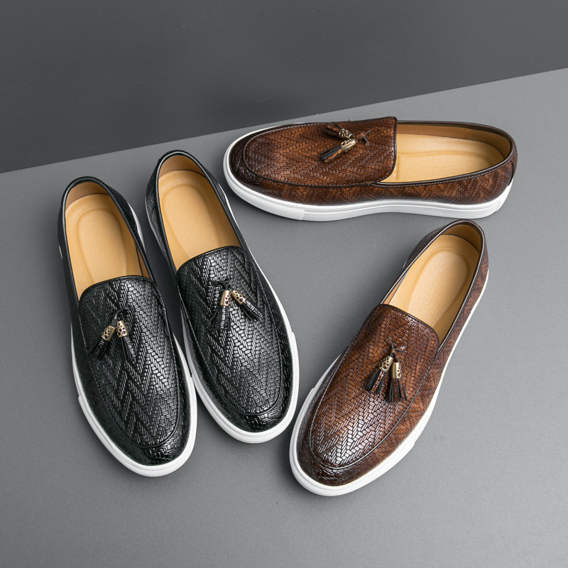 Cross-border foreign trade new plus size tassel board shoes men's European and American fashion catwalk men's personalized business casual leather shoes