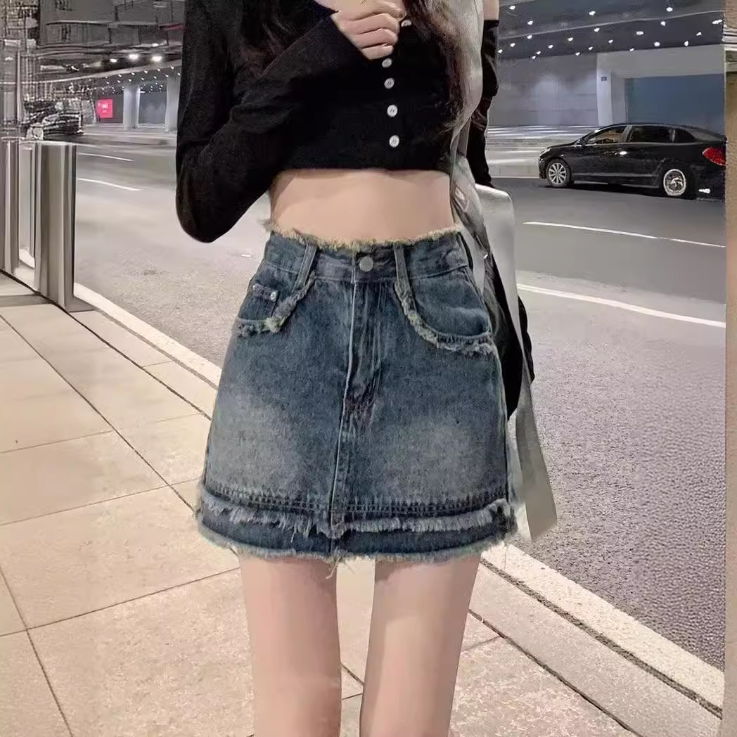 Spice Girl Style Vintage Denim Skirt Women's Summer 2024 New Design Sense Fashionable Fur Edge A- Shaped Hip Short Skirt