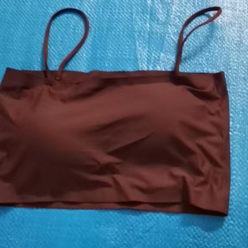 Picture of Ice Silk One-word Wrap Chest Anti-slip Underwear Girls Sexy Strapless Bottoming Sling Small Vest Women's Inner Wear Thin