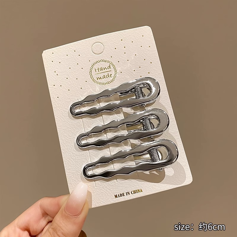 Picture of Y2g hairpin metal sweet cool bangs hairpin makeup hair accessories forehead broken hairpin simple clip 2023 new female