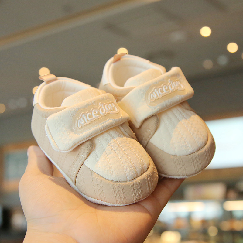 Baby shoes with soft soles, spring-autumn thin breathable cartoon cloth shoes, baby anti-dropping shoes, 0-3-6-12 months, one-year-old walking shoes
