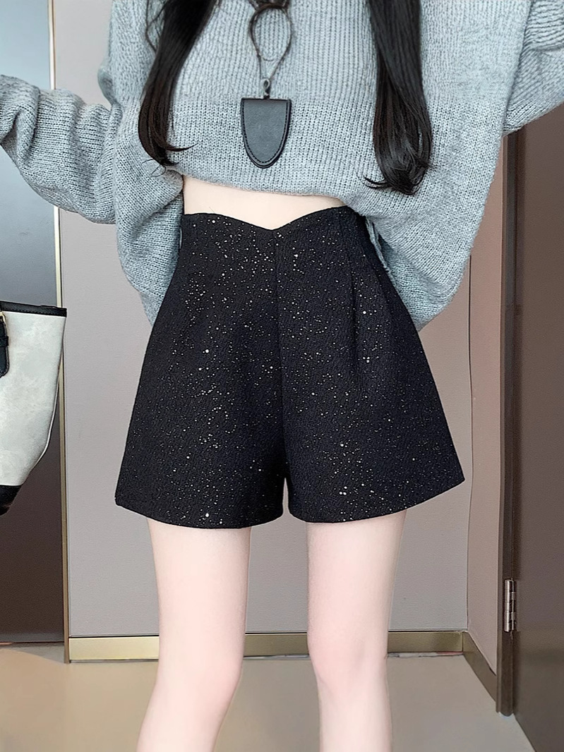 Black Shorts Women's 2024 New Hot Autumn High Waist Small Stretch Hot Girl Outer Wear A- Shaped Casual Boots Pants