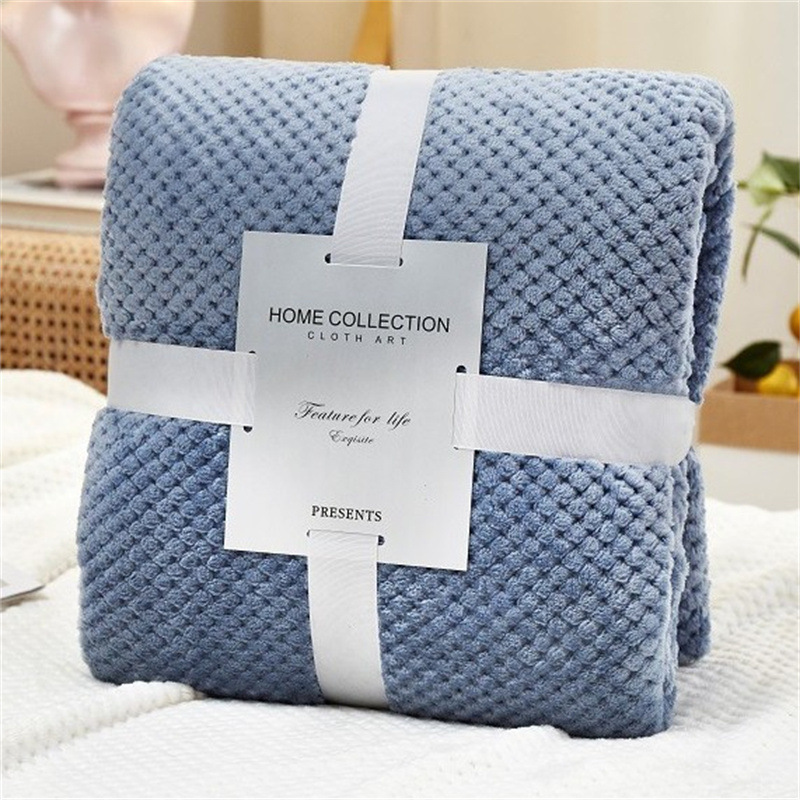 Picture of Pineapple Plaid Blanket Flannel Blanket Office Nap Blanket Air Conditioning Blanket Coral Velvet Thickened Velvet Blanket Wholesale