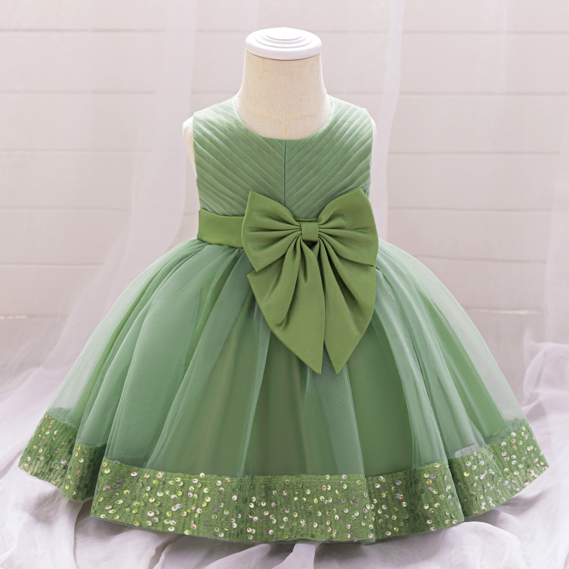 Cross-border New Children's Dress Dress Sequin Princess Dress Bow Tie Dress Birthday Banquet Dress One-year-old Dress