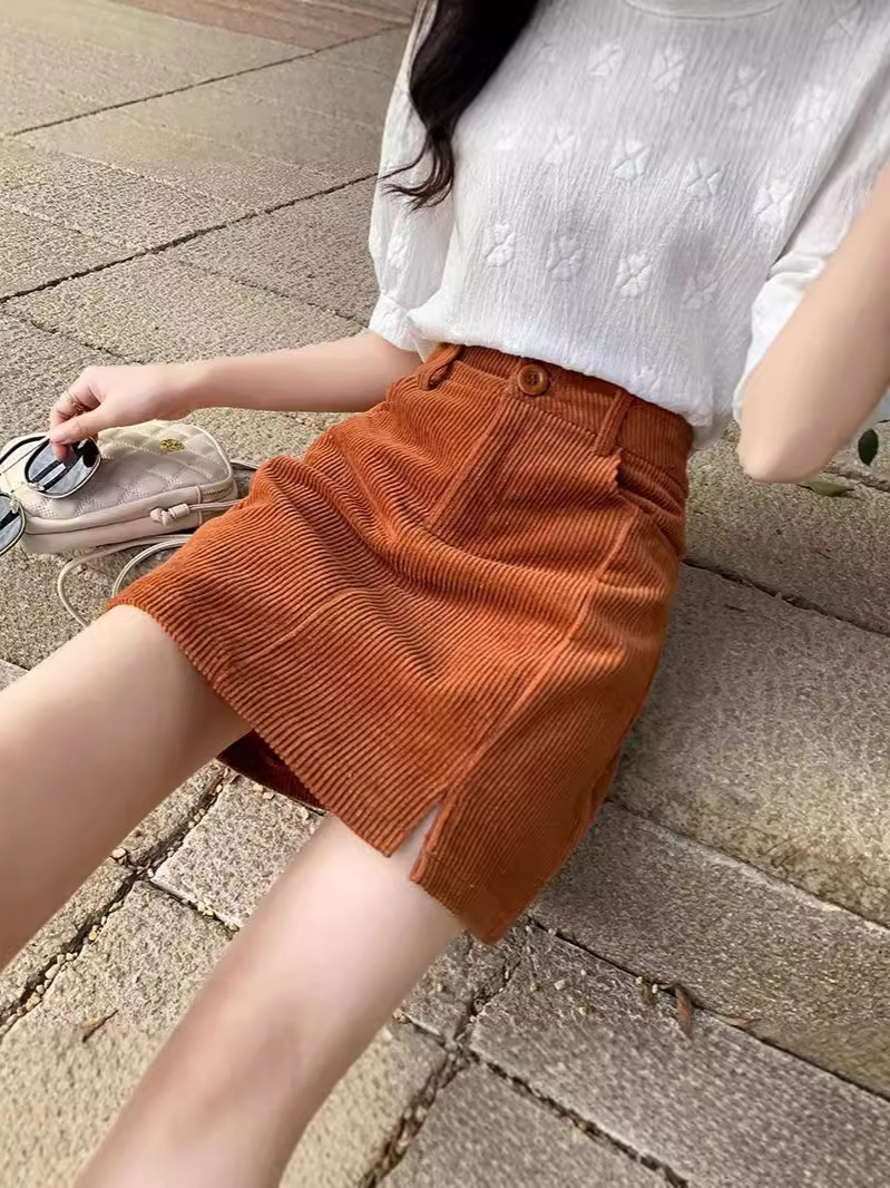 High Waist Slim Corduroy Skirt Hip Skirt Women's 2024 Autumn and Winter New Fashionable Simple A- Line Skirt