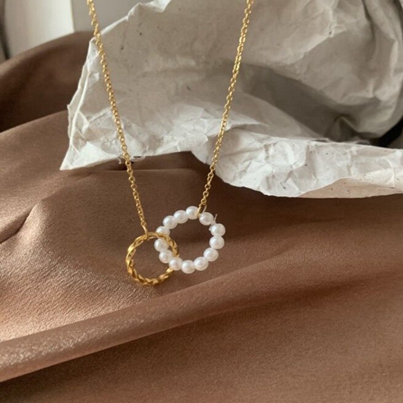 Titanium steel does not fade INS niche luxury special-shaped natural pearl double ring design all-match temperament fashion clavicle chain