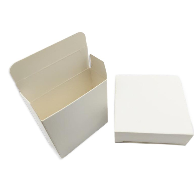 Factory wholesale spot small white box socket LOGO-free conventional neutral rectangular 300g white card small paper box