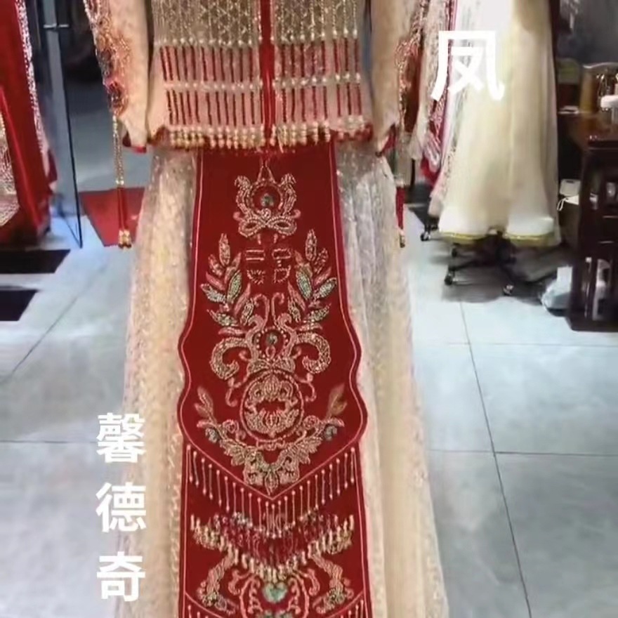 Picture of Regal Thousand Jin Fairy Diamond Beads Hand Embroidered 23 Years New Silver Xiuhe Suit Chinese Bride Toast to Marry High Grade