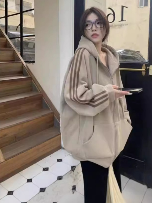 Picture of American Style Retro Autumn and Winter New Loose plus size Long-sleeved Cardigan Top fleece-lined Thickened Hooded Sweater Jacket Women's Trendy