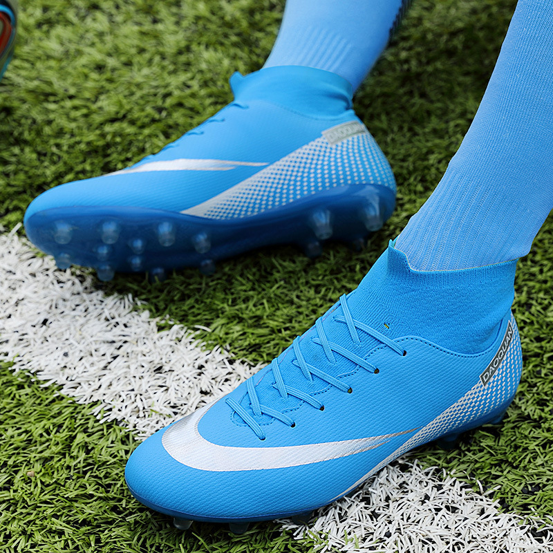 Picture of Summer and Autumn Football Shoes for Boys and Girls, High-Top Broken Nails, Long Spikes, Competition Shoes, Fashionable Sports Shoes, Football Shoes, Children's Shoes