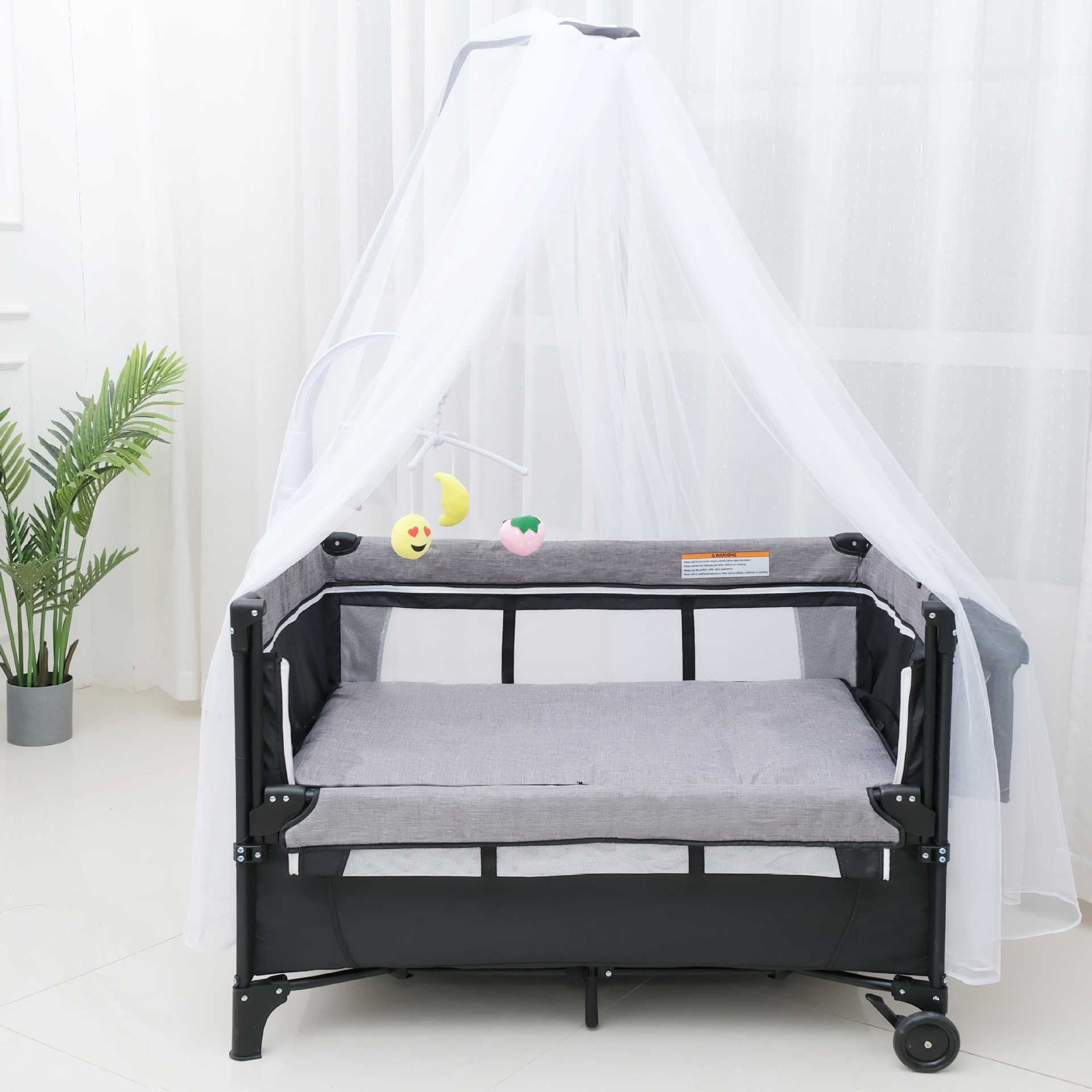 Crib splicing queen bed portable changing table multifunctional play bed Newborn foldable baby bed