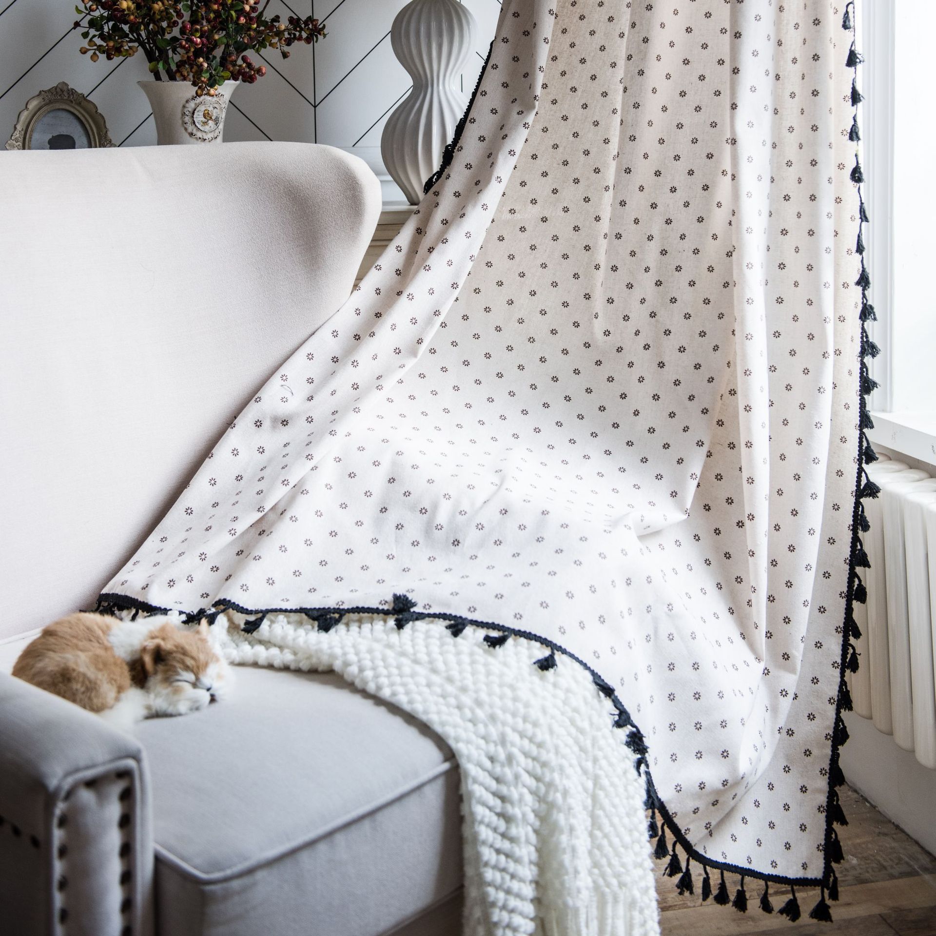 Yiman Qiyun Curtain Daisy Printing Korean Style Small Window Kitchen Curtain Cotton and Linen Semi-Shading Curtain Finished Bay Window
