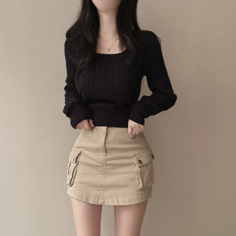 Picture of Japanese Style Retro Twist Knitwear Women's Korean Style Fashionable Square Collar Short Waist Base Sweater Niche Chic Top