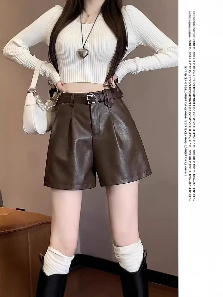 Autumn and Winter 2024 New Wide Leg PU Leather High Waist Shorts Women's A- Word Casual Slimming Black Loose Base Boots