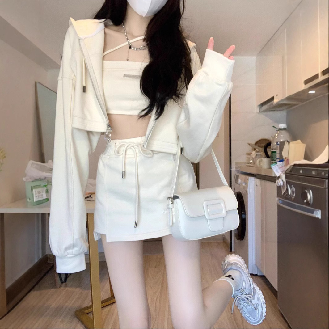 Sweet Spice Girl Little Man Wear Sweat Dress Dress Women's Autumn and Winter High-end Sense Niche Salt Fashion Three-piece Fashion Set