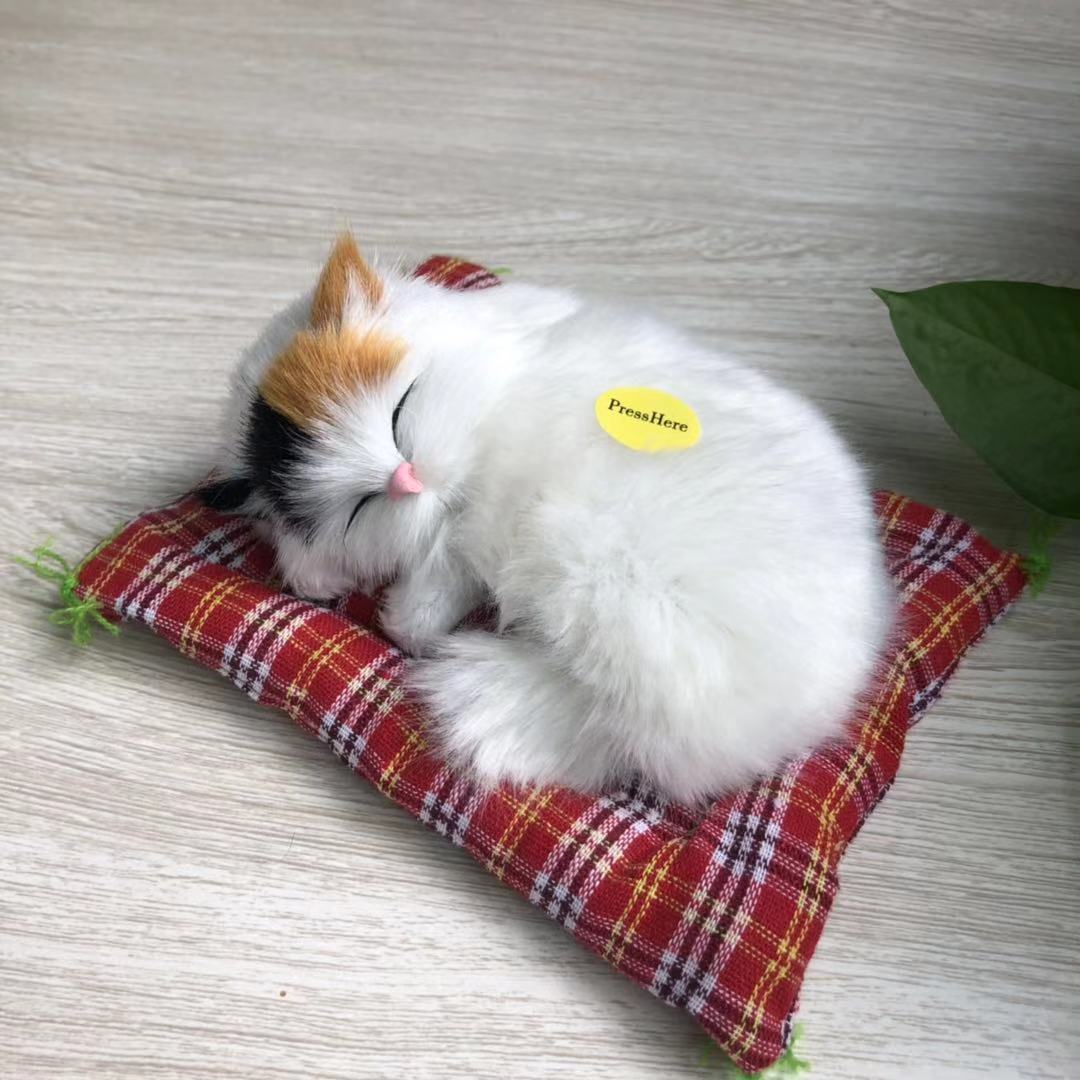 Picture of A simulated cat will call a sleeping cat cloth pad cat gift cat crafts toy car ornaments