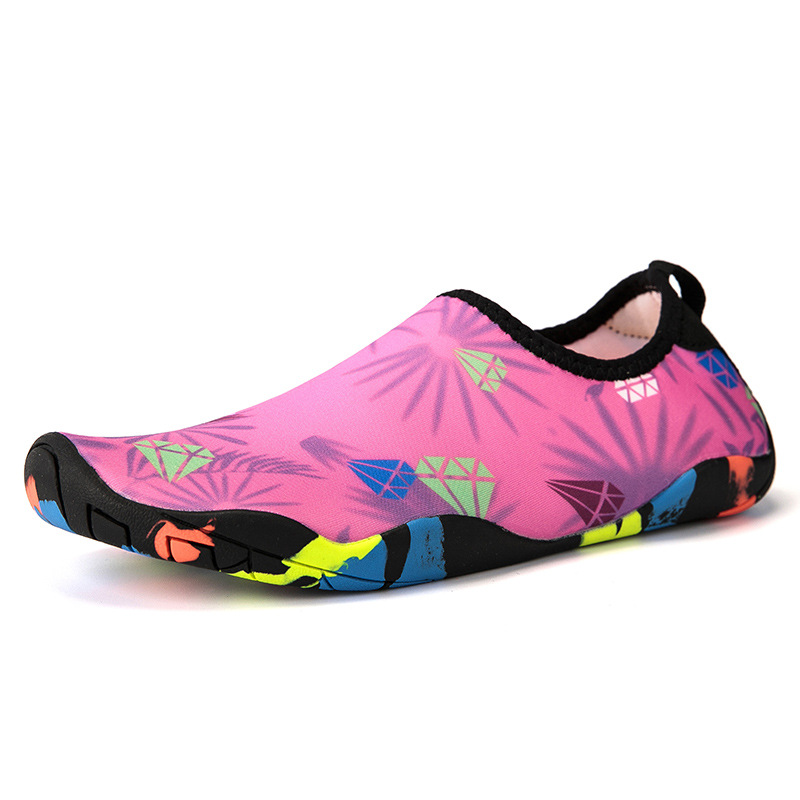 Picture of Water shoes, men and women outdoor diving shoes breathable swimming shoes beach snorkeling shoes