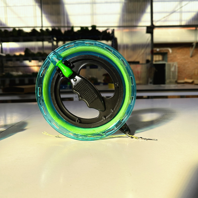 Picture of Kite Reel Crystal Reel Kite Line Wheel Hand-Held Reel Small Red Reel Line Board Flying Reel with Line Wholesale