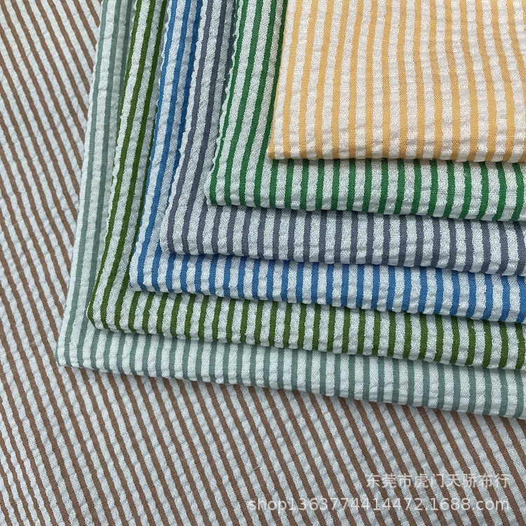 Spot woven polyester yarn-dyed striped cloth woven bubble cloth yarn-dyed striped spacing 0.2cm jewelry toy cloth