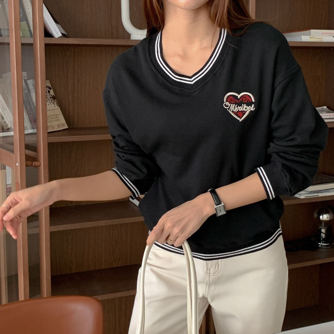Ten three lines South Korea TH women's clothing original single Autumn New loose casual V-neck embroidered long sleeve contrast color sweater wholesale