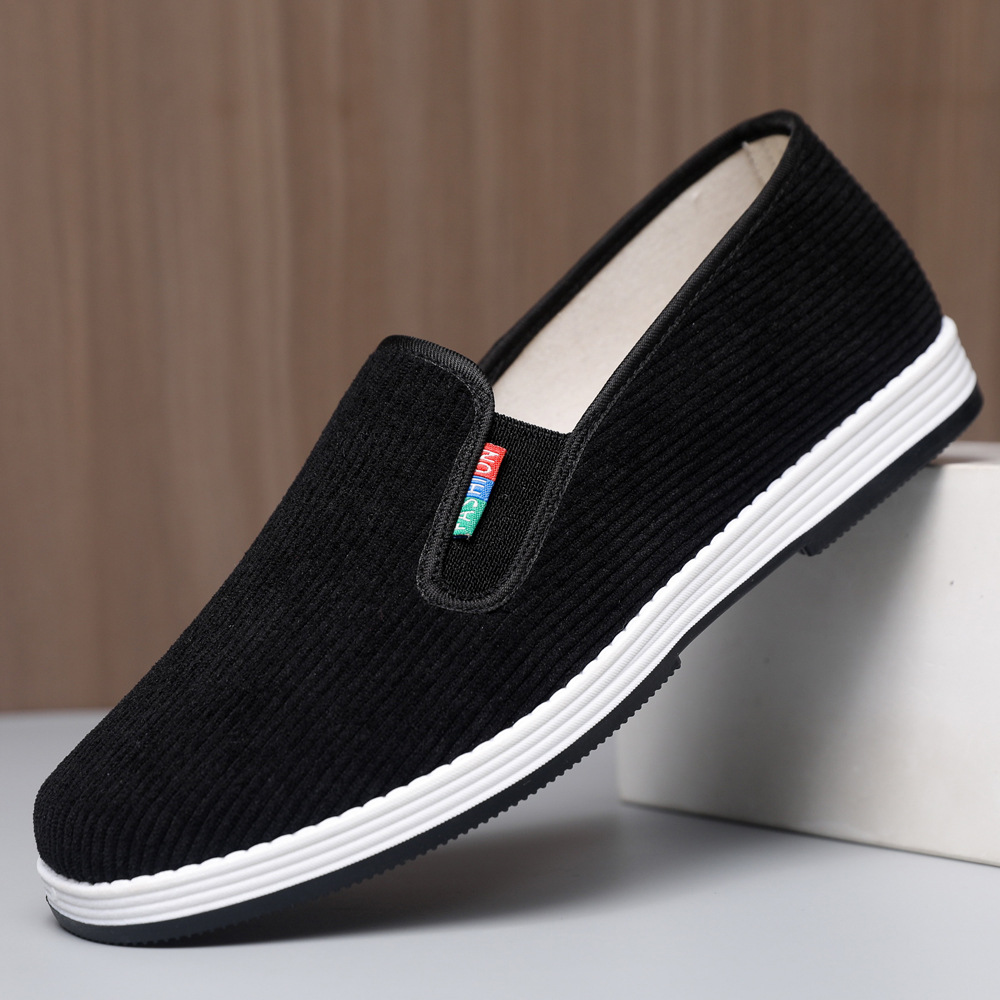 Old Beijing mille-feuille bottom cloth shoes wear-resistant non-slip lazy people kick on black cloth shoes driver shoes are breathable and comfortable